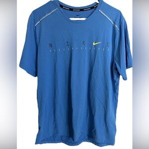 Nike Running Dri Fit men's shirt size Medium blue athletic